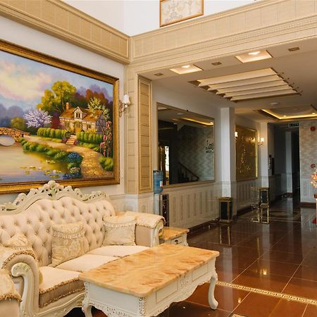 RedDoorz Thinh Gia Phat Hotel Hoang Hoa Tham Tan Binh TP. Hồ Chí Minh Ngoại thất bức ảnh