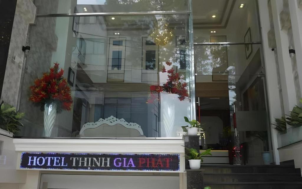 RedDoorz Thinh Gia Phat Hotel Hoang Hoa Tham Tan Binh TP. Hồ Chí Minh Ngoại thất bức ảnh